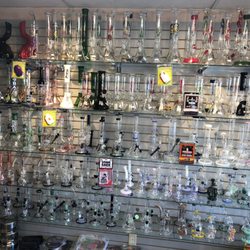 Sunny’s smoke shop