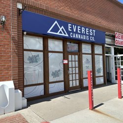 Everest Cannabis Co. - Far Northeast Heights