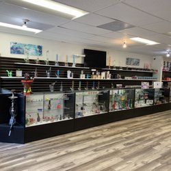 Banana Head E-Cigs & Smoke Shop