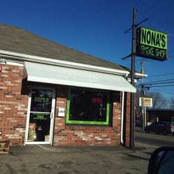 Nona’s Smoke Shop