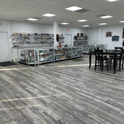 Route 33 Smoke Shop