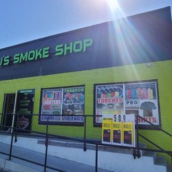 J’s Smoke Shop