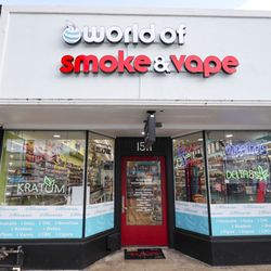 World of Smoke & Vape - Las Olas