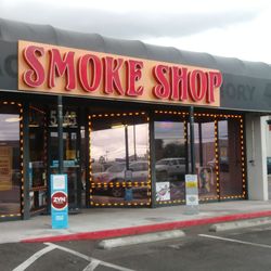 Headeast Smoke Shop