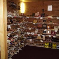 Aficionado’s Cigar and Pipe Shop