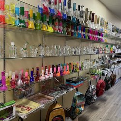 Mohegan Smoke Shop - Norwalk