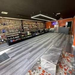 Vape Cave Smoke & Stuff