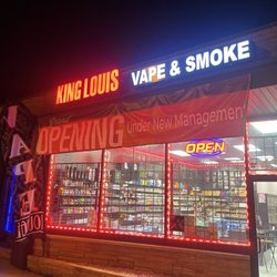 King Louis Vape and Smoke