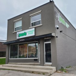 Bud’s Cannabis Store