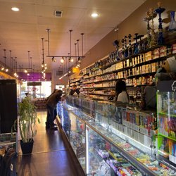 Clarendon Vapes & Cigars