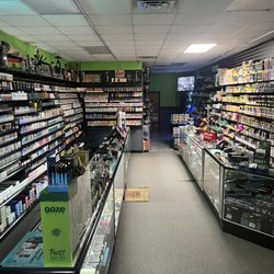 HWY 220 Tobacco & Vape