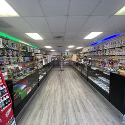 No Limit Smoke Shop