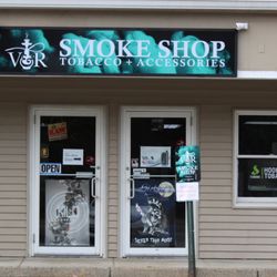 V&R Smoke Shop